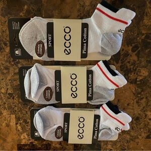 ECCO women’s cushion socks Reinforced heel and toe new Size medium 3 pairs